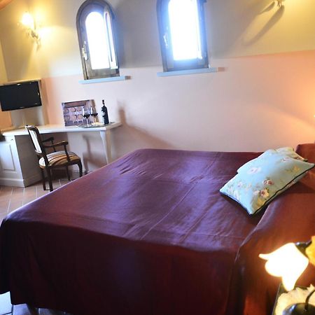 Agriturismo Isola Verde Черрето-Гвиди Экстерьер фото