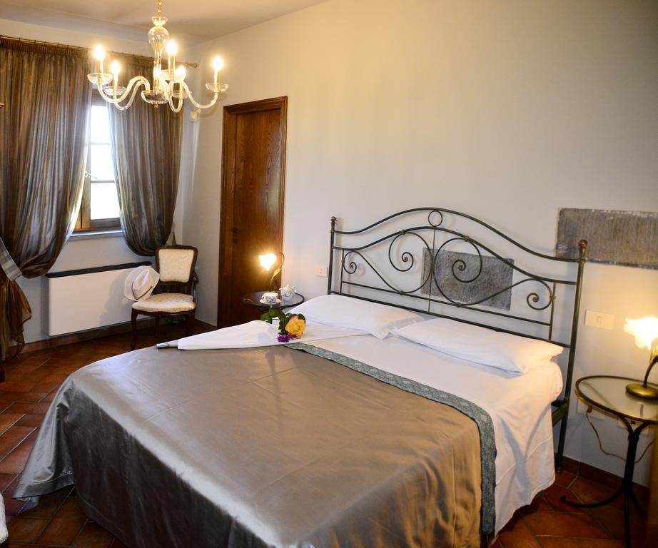 Agriturismo Isola Verde Черрето-Гвиди Номер фото